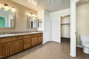 14226 W Wethersfield Rd, Surprise, AZ 85379 - Photo 33