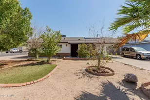 2901 W Corrine Dr, Phoenix, AZ 85029 - Photo 1