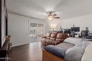 2901 W Corrine Dr, Phoenix, AZ 85029 - Photo 9