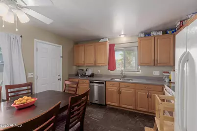 2901 W Corrine Drive, Phoenix, AZ 85029 - Photo 13