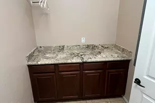 7510 S 29th Way, Phoenix, AZ 85042 - Photo 9