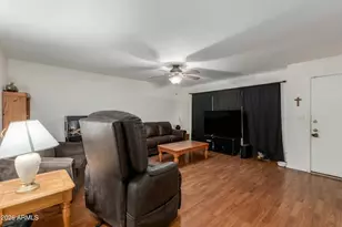 8802 N New World Dr, Glendale, AZ 85302 - Photo 7