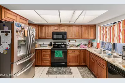 8802 N New World Drive, Glendale, AZ 85302 - Photo 17