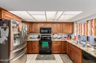 8802 N New World Dr, Glendale, AZ 85302 - Photo 17