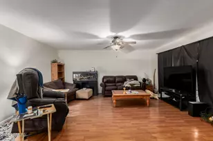 8802 N New World Dr, Glendale, AZ 85302 - Photo 7