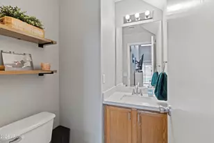 891 E Windsor Dr, Gilbert, AZ 85296 - Photo 7