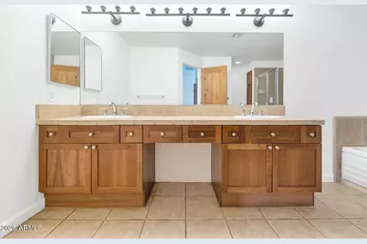 229 W Portland Street, Phoenix, AZ 85003 - Photo 17