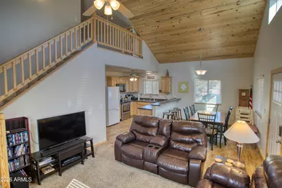 2751 Pine View Court, Overgaard, AZ 85933 - Photo 13