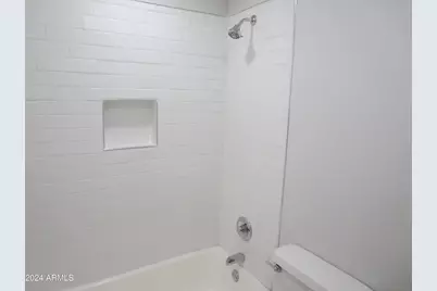 1450 E Bethany Home Road #Apt 34, Phoenix, AZ 85014 - Photo 7