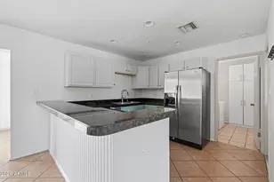 222 W Ivyglen St, Mesa, AZ 85201 - Photo 7