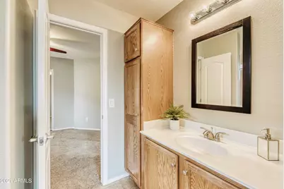 4378 E Rosemonte Drive, Phoenix, AZ 85050 - Photo 9