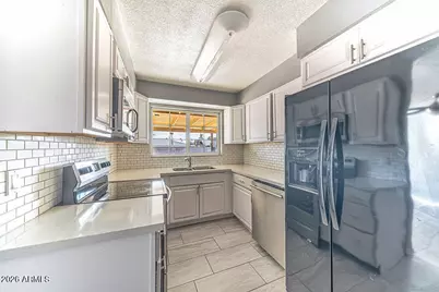 3715 W Glendale Avenue, Phoenix, AZ 85051 - Photo 5