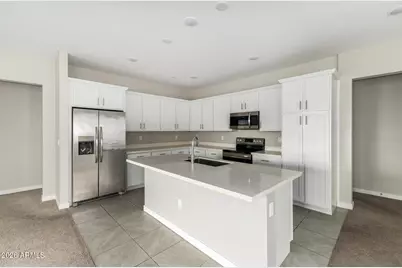 155 N Lakeview Boulevard #208, Chandler, AZ 85225 - Photo 11