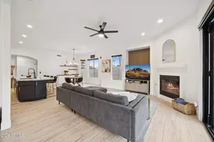 578 N Acacia Dr, Gilbert, AZ 85233 - Photo 17