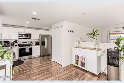 3637 N 73rd Avenue, Phoenix, AZ 85033 - Photo 9