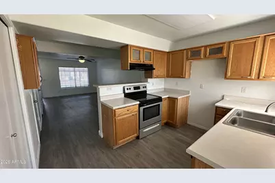 7801 N 44th Drive #1183, Glendale, AZ 85301 - Photo 11