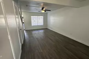 7801 N 44th Dr, Glendale, AZ 85301 - Photo 15