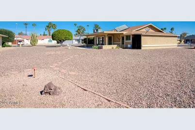 9815 W Lindgren Avenue, Sun City, AZ 85373 - Photo 35