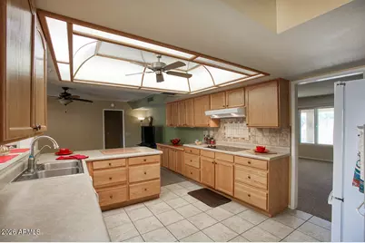 9815 W Lindgren Avenue, Sun City, AZ 85373 - Photo 15