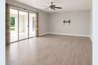 10510 W Camden Avenue, Sun City, AZ 85351 - Photo 3