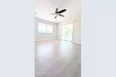 10510 W Camden Avenue, Sun City, AZ 85351 - Photo 5