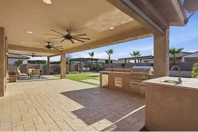 18335 W Wolf Street, Goodyear, AZ 85395 - Photo 29