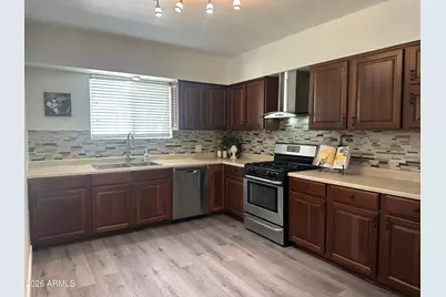 1111 E Turney Avenue #18, Phoenix, AZ 85014 - Photo 3