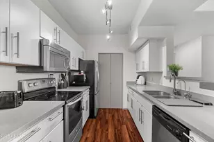 3302 N 7th St, Phoenix, AZ 85014 - Photo 1