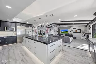 9026 N 67th St, Paradise Valley, AZ 85253 - Photo 7