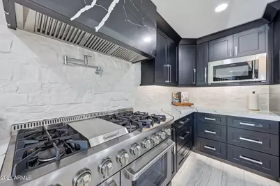 9026 N 67th Street, Paradise Valley, AZ 85253 - Photo 23