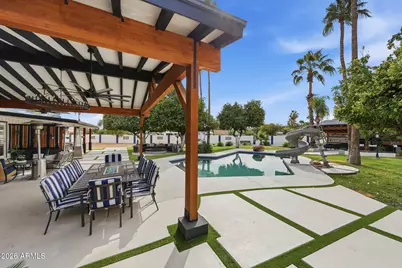 9026 N 67th Street, Paradise Valley, AZ 85253 - Photo 3