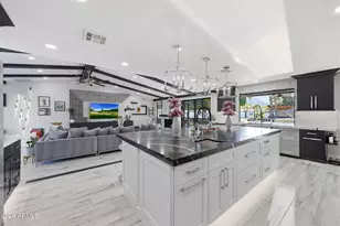 9026 N 67th St, Paradise Valley, AZ 85253 - Photo 17