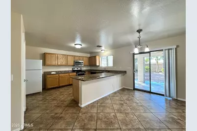 3304 S 80th Drive, Phoenix, AZ 85043 - Photo 11