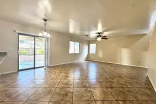3304 S 80th Dr, Phoenix, AZ 85043 - Photo 9