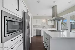 8437 E Thomas Rd, Scottsdale, AZ 85251 - Photo 19