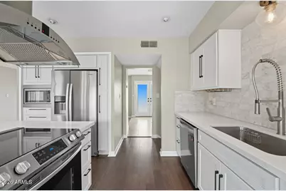 8437 E Thomas Road, Scottsdale, AZ 85251 - Photo 11