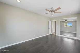 8437 E Thomas Rd, Scottsdale, AZ 85251 - Photo 25