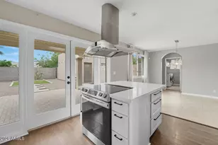 8437 E Thomas Rd, Scottsdale, AZ 85251 - Photo 17