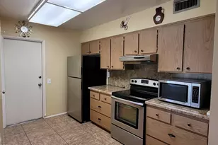 11005 W Kelso Dr, Sun City, AZ 85351 - Photo 15