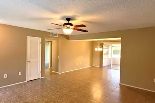 11005 W Kelso Dr, Sun City, AZ 85351 - Photo 5
