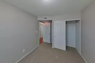 9833 N 47th Dr, Glendale, AZ 85302 - Photo 9