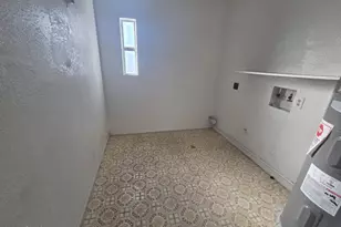 1880 S Coconino Dr, Apache Junction, AZ 85120 - Photo 9