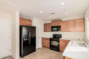 4661 W Juniper Ave, Coolidge, AZ 85128 - Photo 9