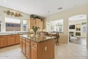 547 E Parkview Dr, Gilbert, AZ 85295 - Photo 7