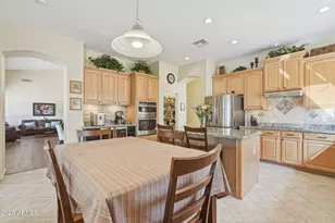 547 E Parkview Dr, Gilbert, AZ 85295 - Photo 11