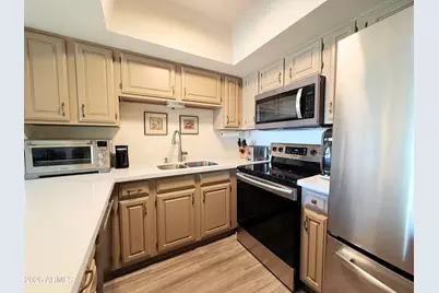 10330 W Thunderbird Boulevard #C202, Sun City, AZ 85351 - Photo 3