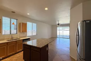 2614 E Fremont Rd, Phoenix, AZ 85042 - Photo 9