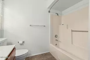 2411 E Alameda Dr, Tempe, AZ 85282 - Photo 17