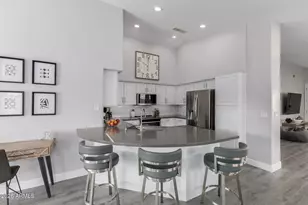 16243 N 38th Way, Phoenix, AZ 85032 - Photo 11