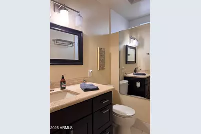 7660 E Highland Avenue, Scottsdale, AZ 85251 - Photo 39